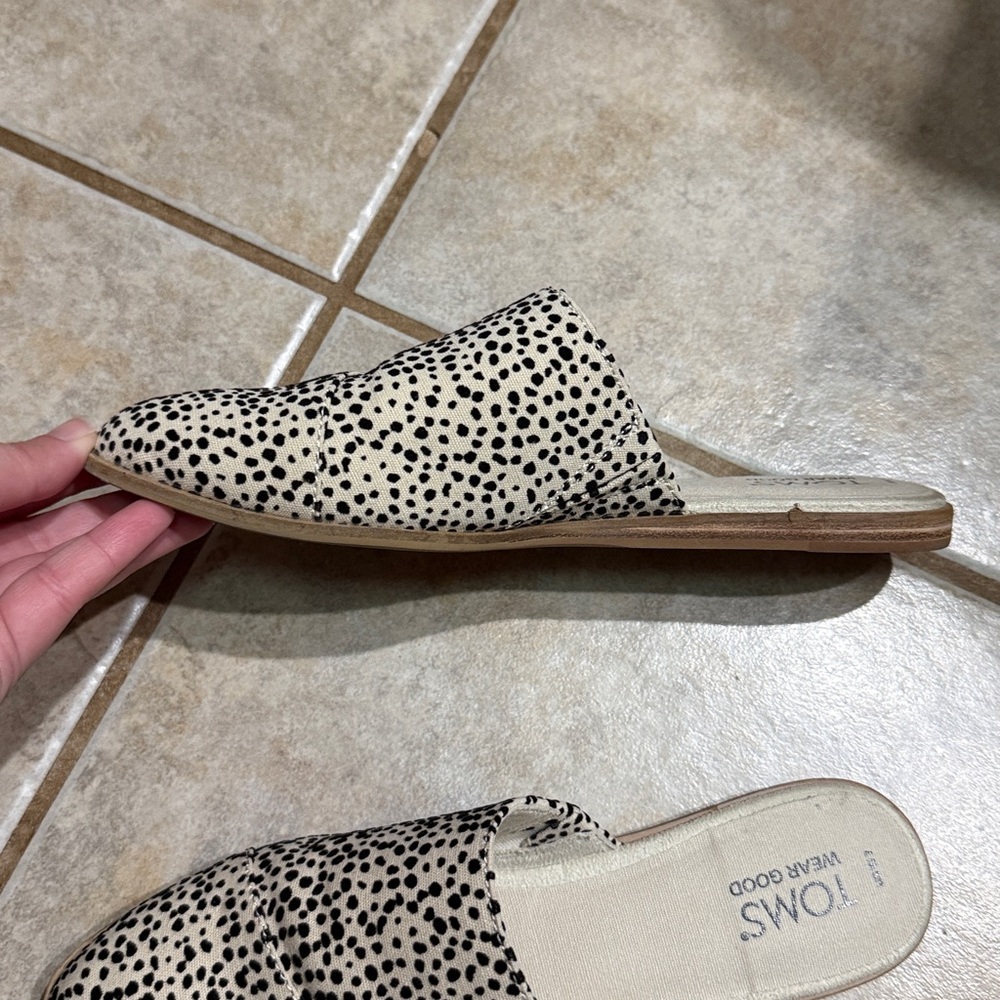 Toms Beige and Black Spotted Slip-On Mules - Picture 6 of 6